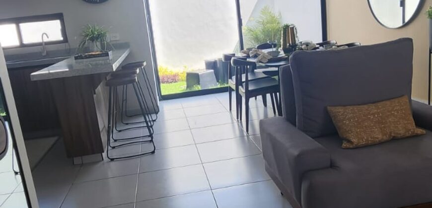 02634 SE VENDE BONITA CASA EN RESIDENCIAL CARENA, AGUASCALIENTES.