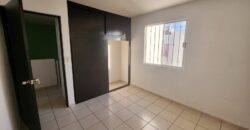 02766 SE RENTA BONITA CASA EN VILLA SUR, AGUASCALIENTES. 