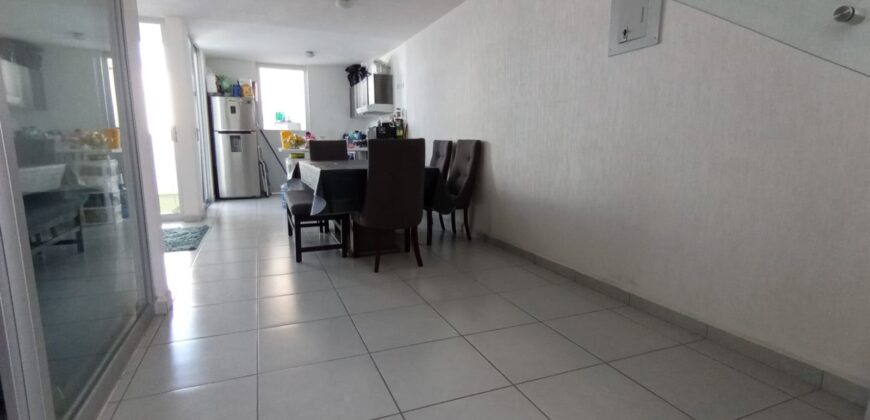 02777 SE VENDE BONITA CASA EN BOSQUES SERENO, AGUACALIENTES. 