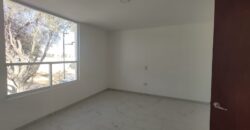 02813 SE VENDE BONITA CASA AL PONIENTE DE LA CIUDAD DE AGUASCALIENTES. 