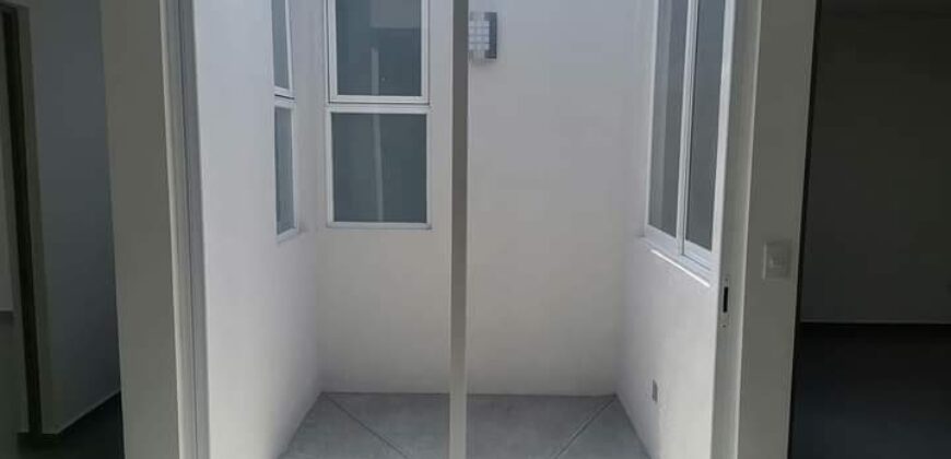 02831 SE VENDE BONITA CASA EN RESIDENCIAL VERONA, AGUASCALIENTES.