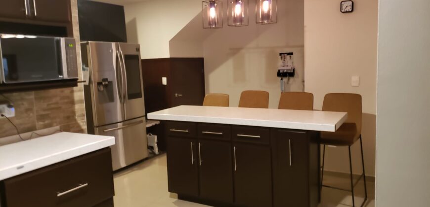 02846 SE VENDE BONITA CASA EN RESIDENCIAL AL PONIENTE DE LA CIUDAD, AGUASCALIENTES. 