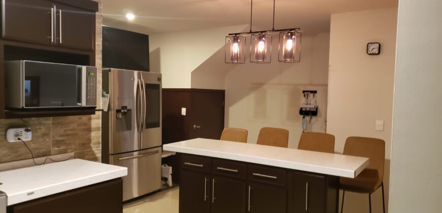 02846 SE VENDE BONITA CASA EN RESIDENCIAL AL PONIENTE DE LA CIUDAD, AGUASCALIENTES. 