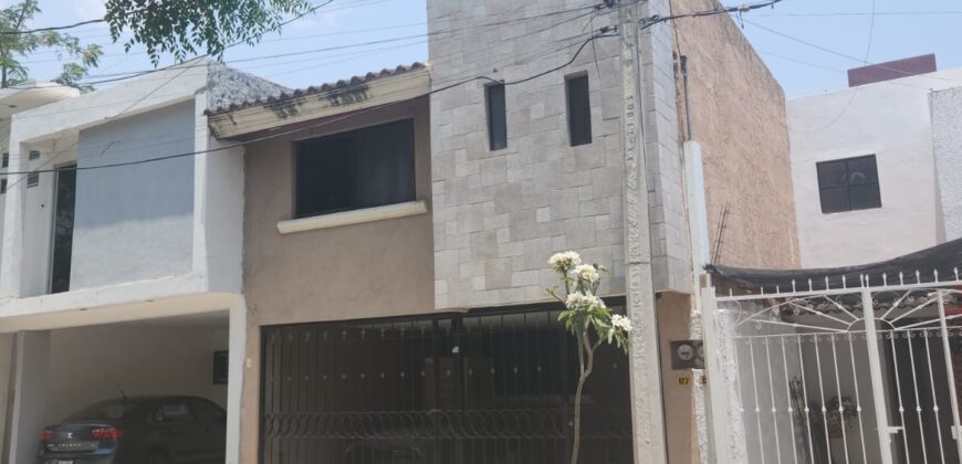 02905 APROBECHA CASA EN REMATE EN FRACC VILLA CAMPESTRE, AGUASCALIENTES