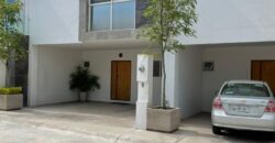 02908 HERMOSA RESIDENCIA EN VIÑA ANTIGUA AL NORTE DE LA CIUDAD DE AGUASCALIENTES