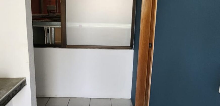 02917 MAGNIFICA OPORTUNIDAD RENTA DE EDIFICIO Y BODEGA PARA SPA O GYM CÉNTRICO EN AGUASCALIENTES