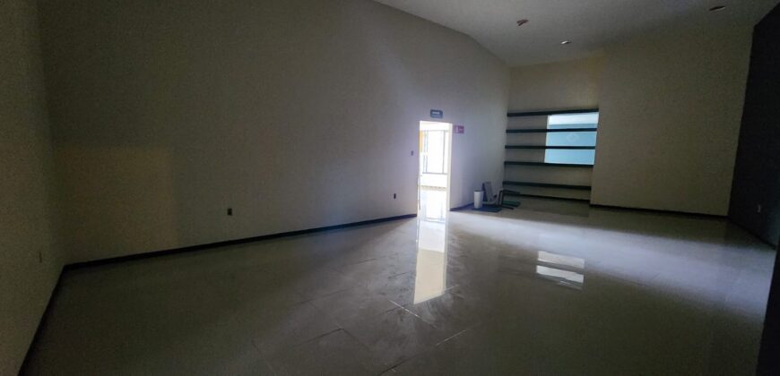 02917 MAGNIFICA OPORTUNIDAD RENTA DE EDIFICIO Y BODEGA PARA SPA O GYM CÉNTRICO EN AGUASCALIENTES