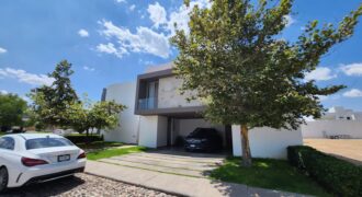 02931 RESIDENCIA EN CAMPESTRE CLUB DE GOLF SUR AGUASCALIENTES